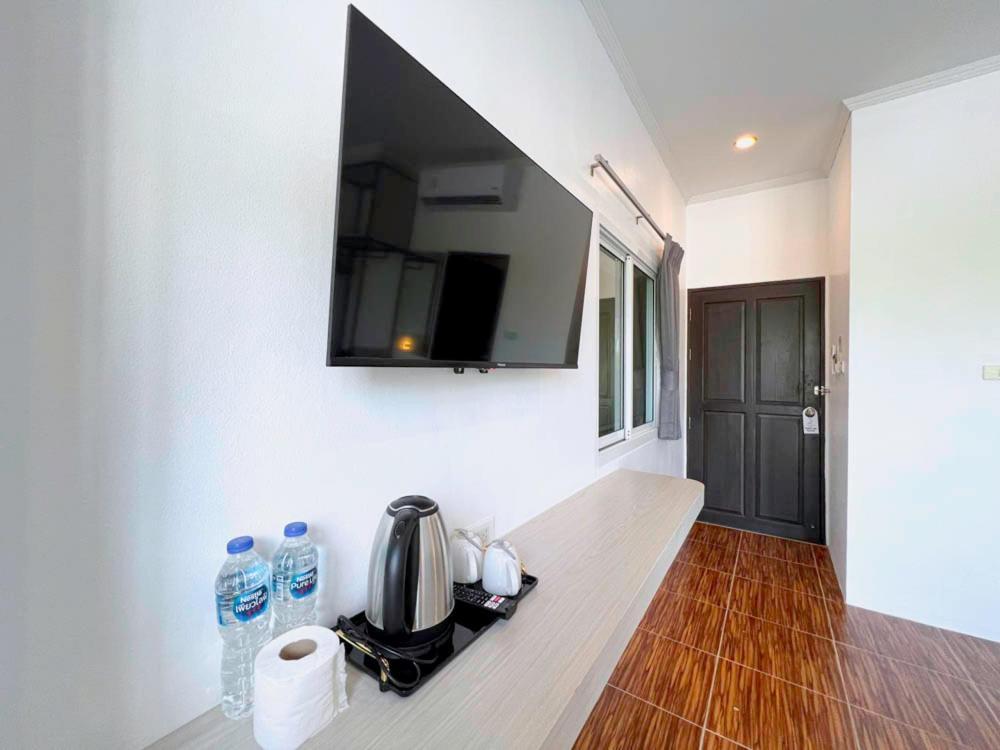 88 House Patong Hotel Luaran gambar