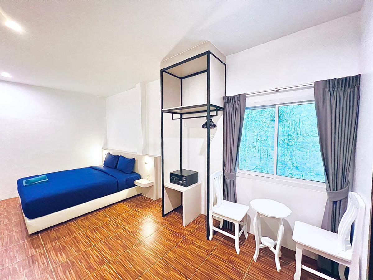 88 House Patong Hotel Luaran gambar